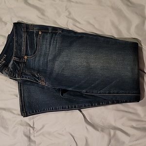 AE Kick boot Size 10 stretch jeans